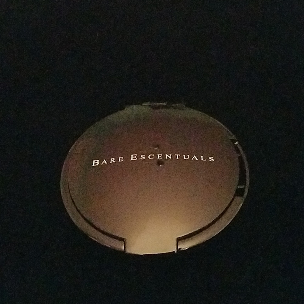 Bare Escentuals Refillable Compact